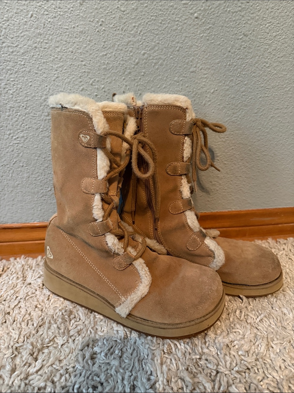 Roxy Women’s Tan Faux-Shearling Winter Boots - Lace-Up Comfort